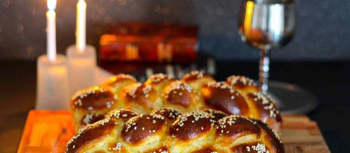 chabbat hallot kiddoush vendredi soir juifs bougies pain et vin