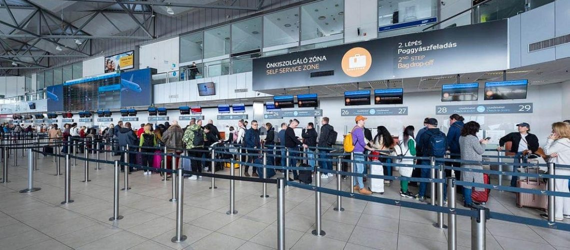 aeroport-foule-omer-judaismemassorti